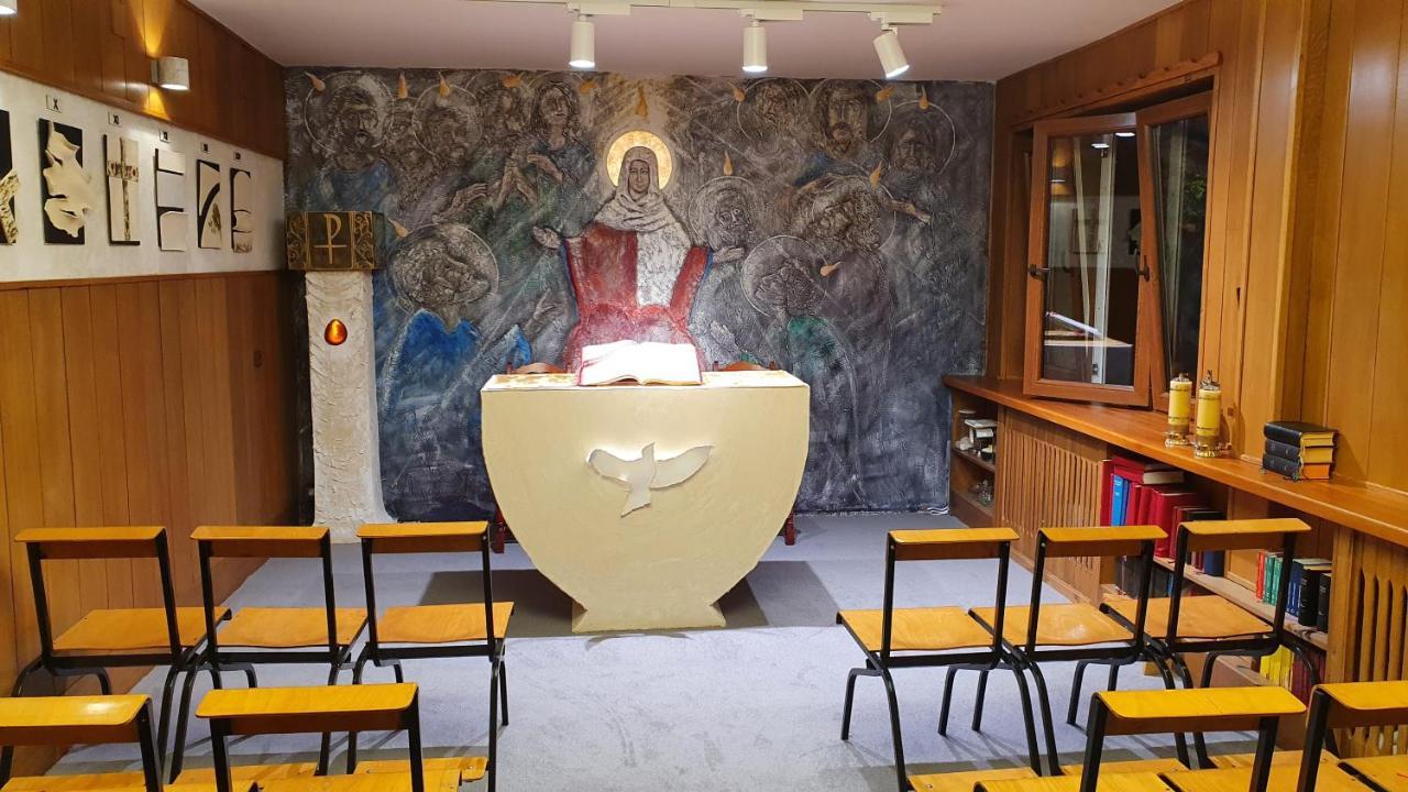 Wieczernik Dom Rekolekcyjny Księży Pallotynów Swieta Katarzyna  Exterior foto