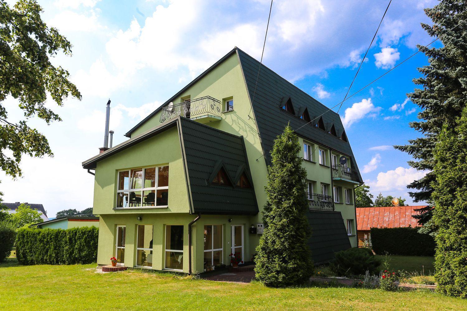 Wieczernik Dom Rekolekcyjny Księży Pallotynów Swieta Katarzyna  Exterior foto
